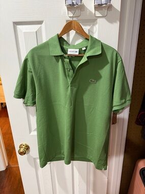 Lacoste Men's Classic Green Piqué Polo Shirt